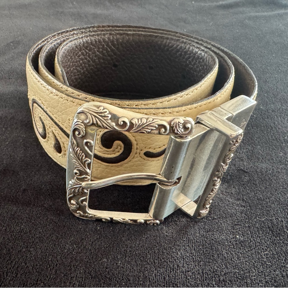 Beautiful Brighton Reversible Ladies 2” Wide Belt. Size 32 NWOT